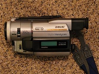 Sony Handycam DCR-TRV310 Digital8 Camcorder Bundle - Perfect Condition (Tested)