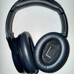 Bose QuietComfort Headphones - Black - Noise Cancelling - Case Included