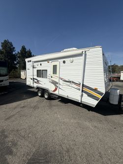 Attitude 21 Foot Toy Hauler