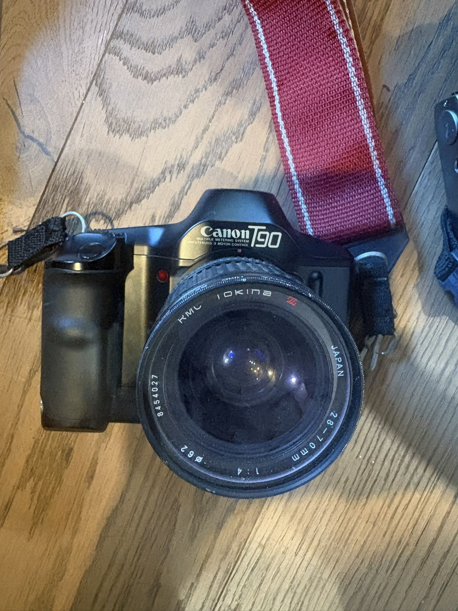 Canon T90