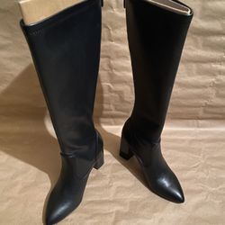 Knee High Boots New!!!! Great Deal 40.00