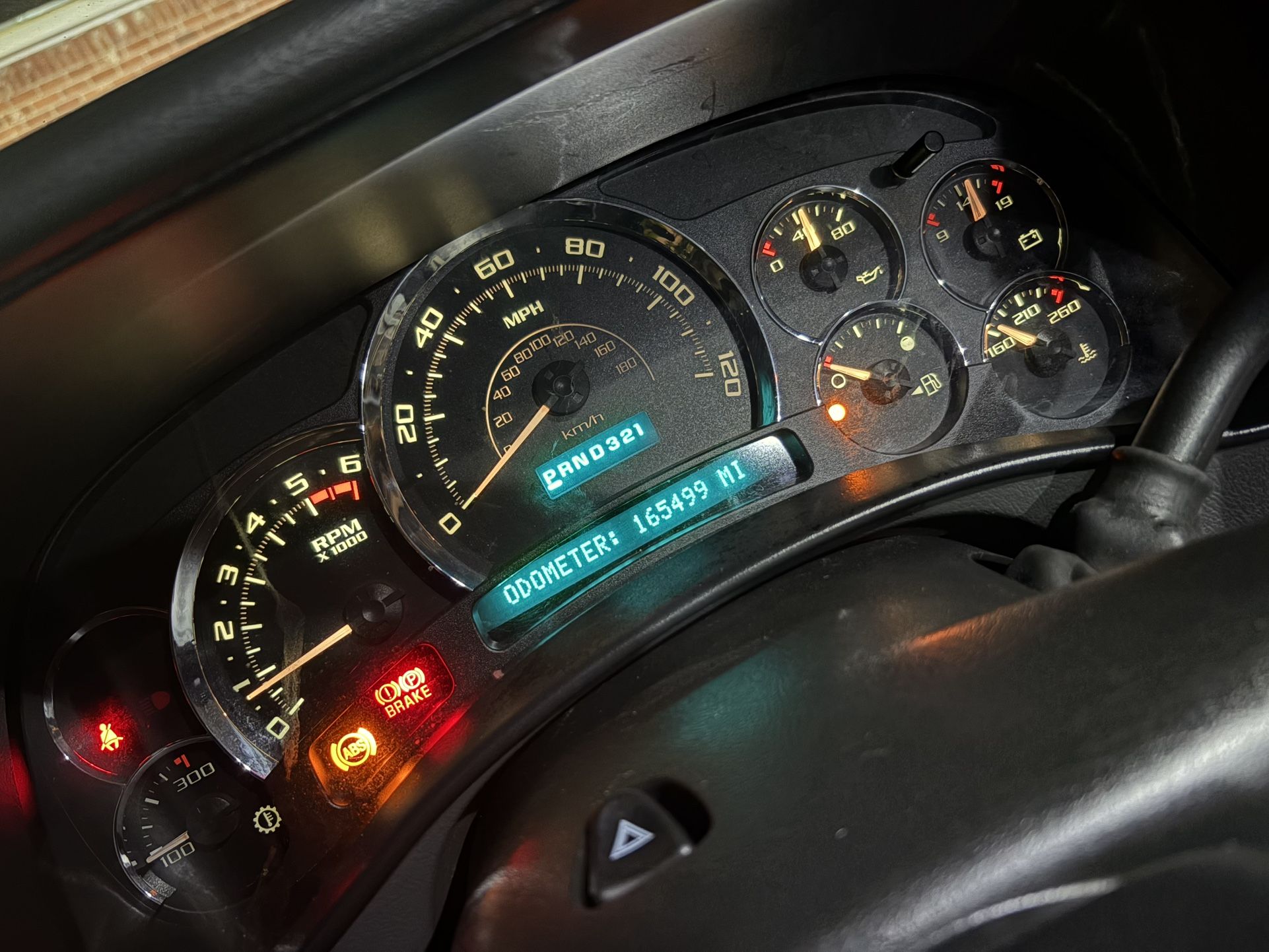 03-06 Escalade Cluster
