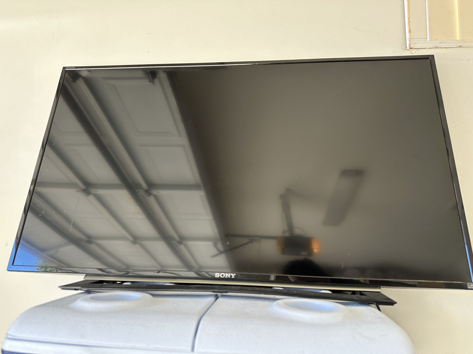 Sony 40 Inch Flatscreen TV