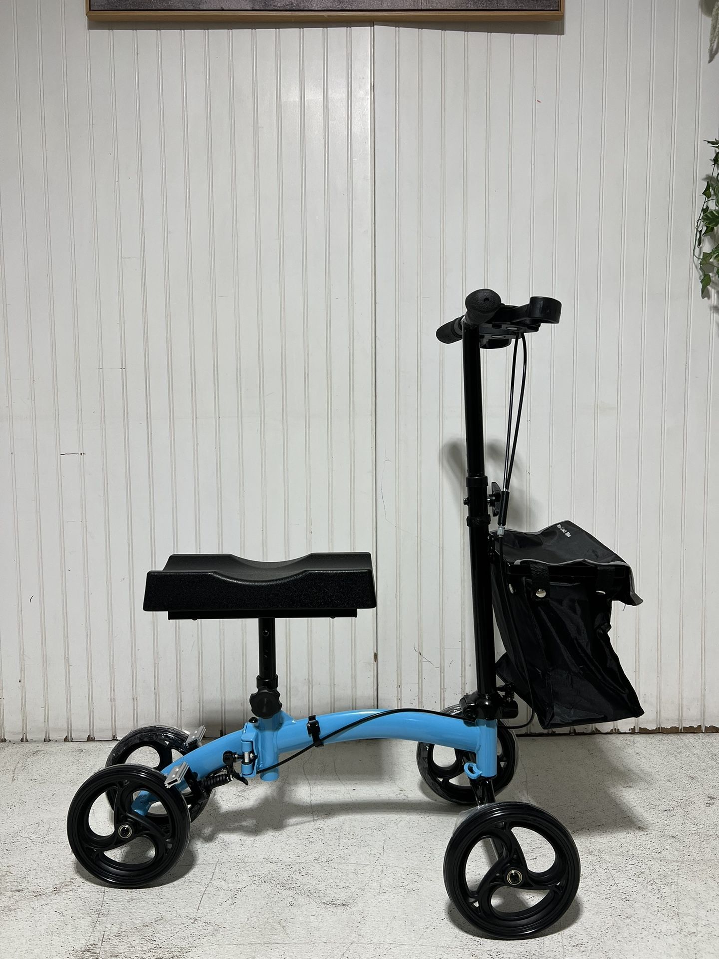 Knee Walker, Knee Rover, Knee Scooter
