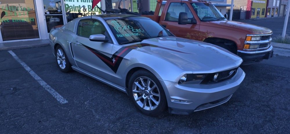 2010 Ford Mustang