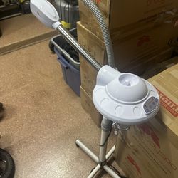 Facial Steamer And Maglamp 