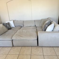 Like New-6pc Luxury Oversized Cloud sectional-FREE DELIVERY 🚚 