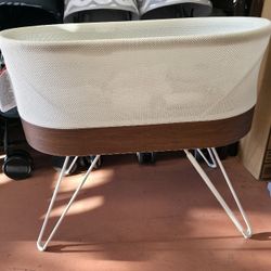 SNOO Happiest Baby Bassinette 