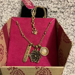 Gold Chain Necklace With Healing Pendants/semi Precious Accents,by(Lucky Brand)