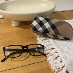 Burberry eye glasses