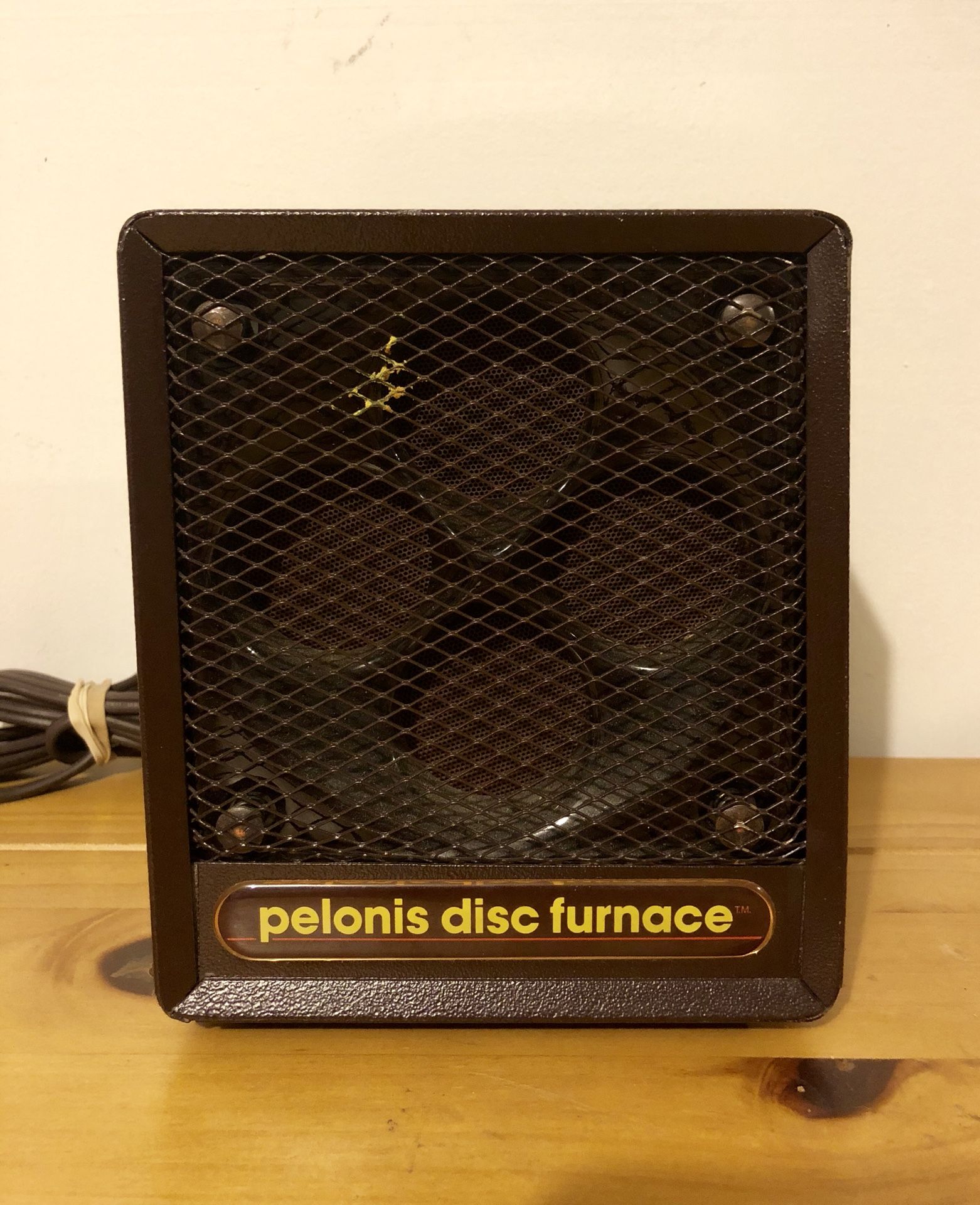 VINTAGE 1989 PELONIS DISC FURNACE ORIGINAL SPACE HEATER