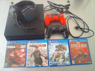 PS4 slim edition w games