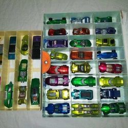 Collector seeking vintage old genuine Hot Wheels redlines 1960s 70s red lines toy cars Hotwheels wheel