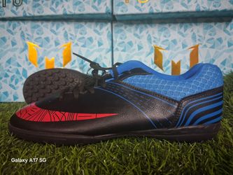 Turf soccer cleats us size 8.5