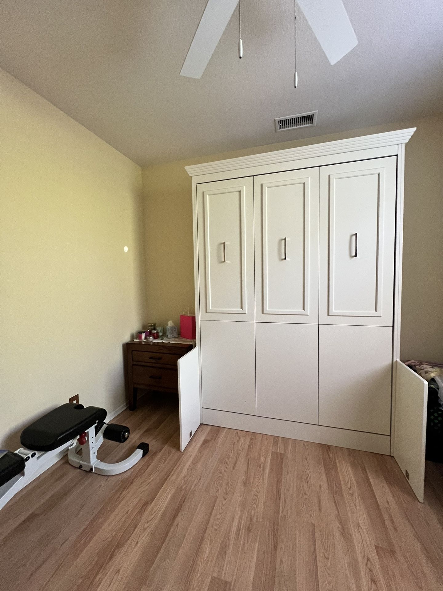 Murphy Bed 