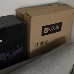 Brand new led projector HDMI USB VGA pro white pro model new