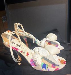 Authentic Vintage Chanel 2004 Runway Floral Canvas & Leather Bow Sandals - NWOB