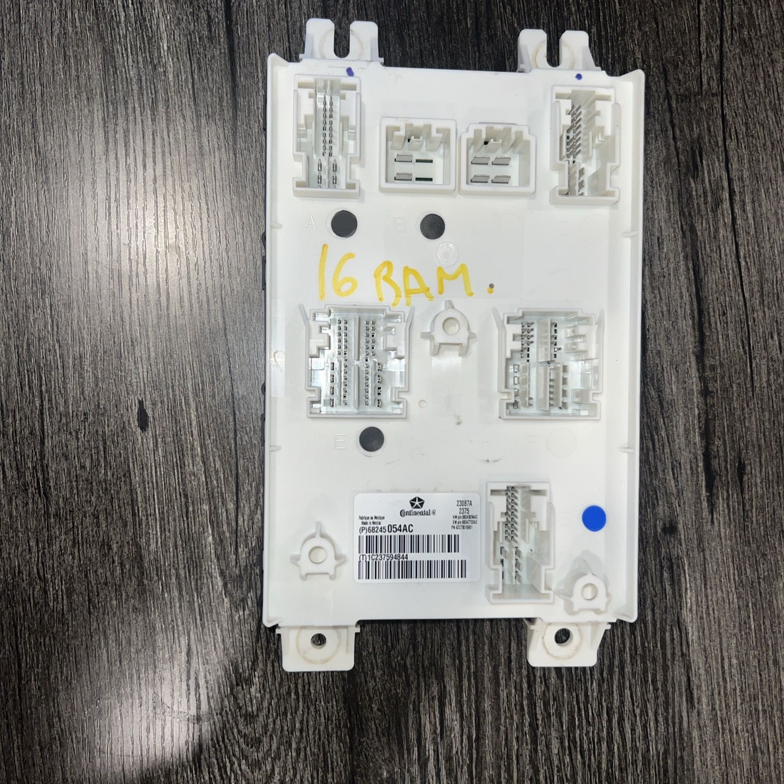 Dodge Ram 1500 Pickup body control 2016 bcm control module unit OEM (contact info removed)4AC