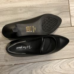 Classic Shoes With 2’inches Hill