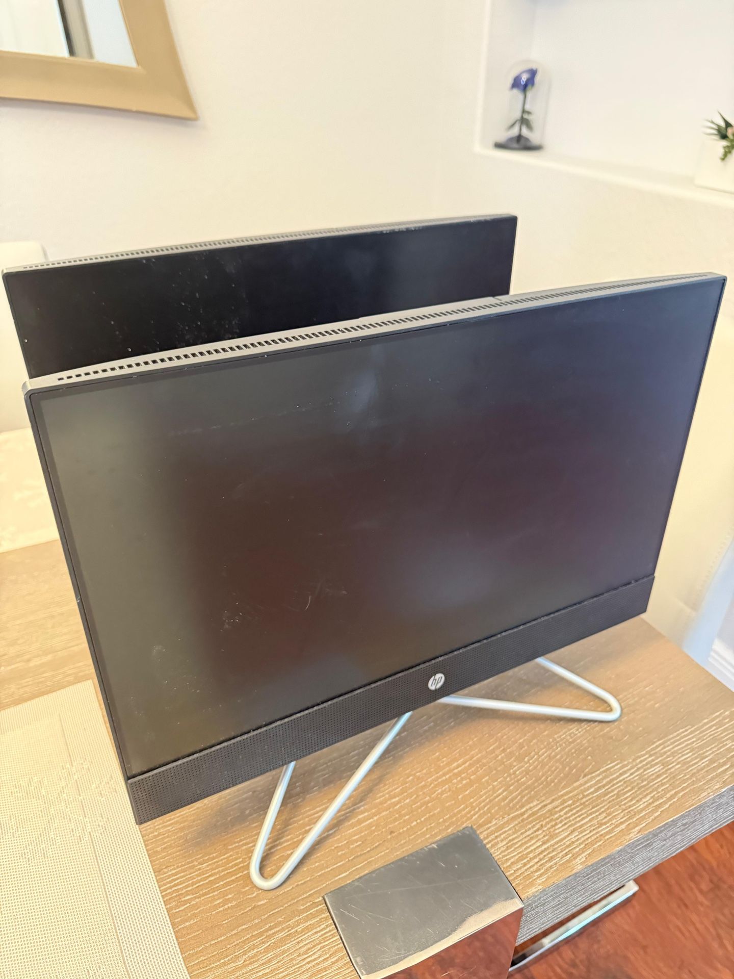 π»π» Two HP All-in-One Touchscreen Desktop β Ryzen 3, 8GB RAM, Windows 11 π Excellent Condition | Ready to Use