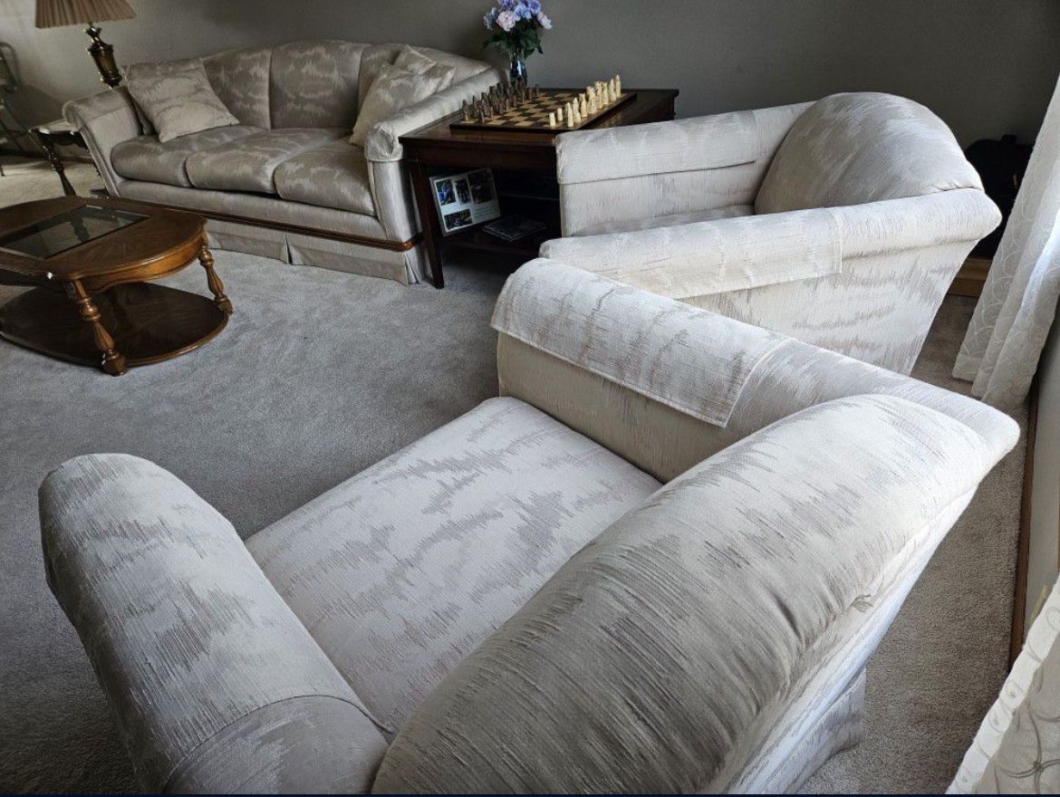 Couches Made In United State 