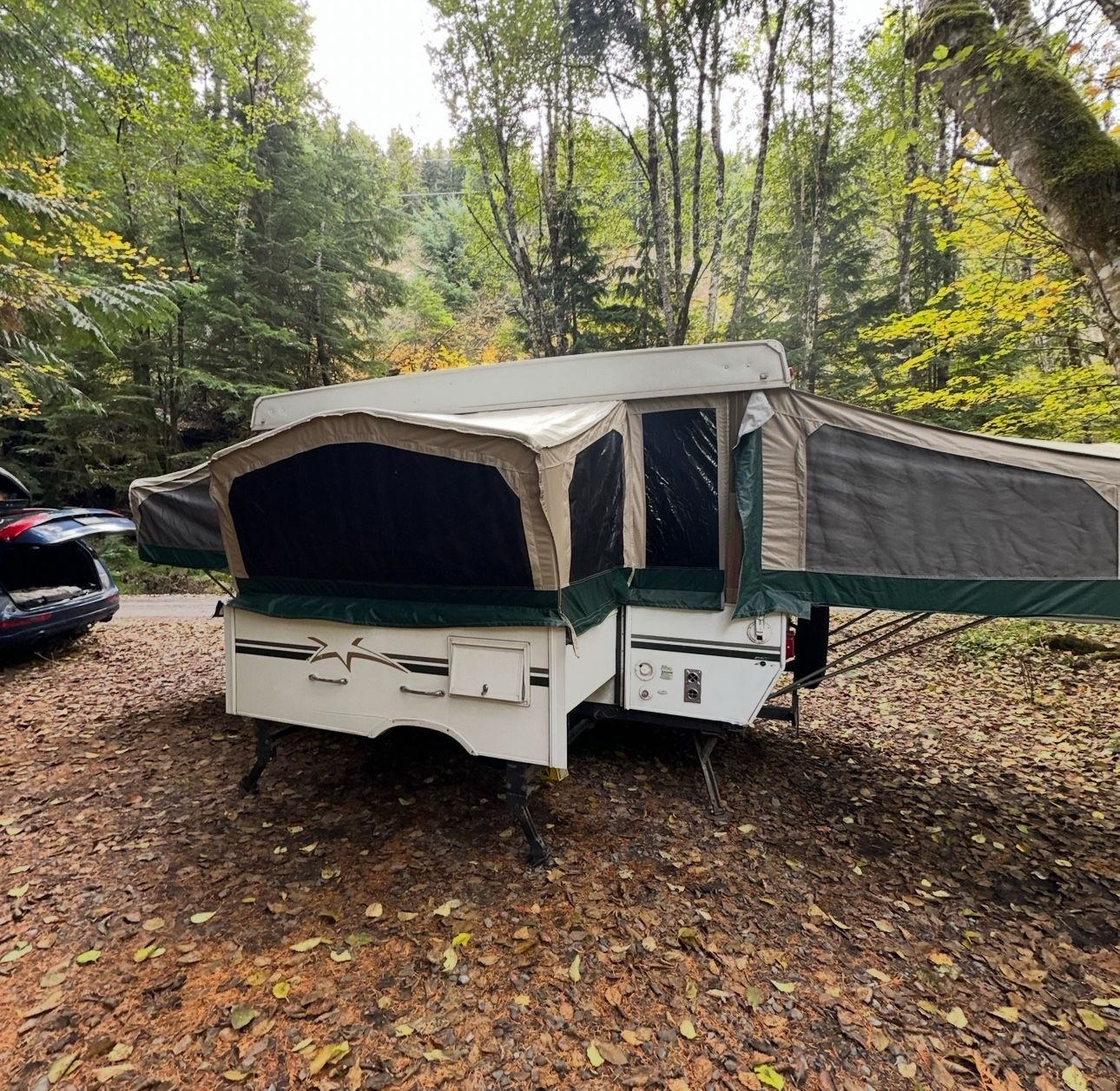 2004 StarCraft pop-up Tent Trailer 