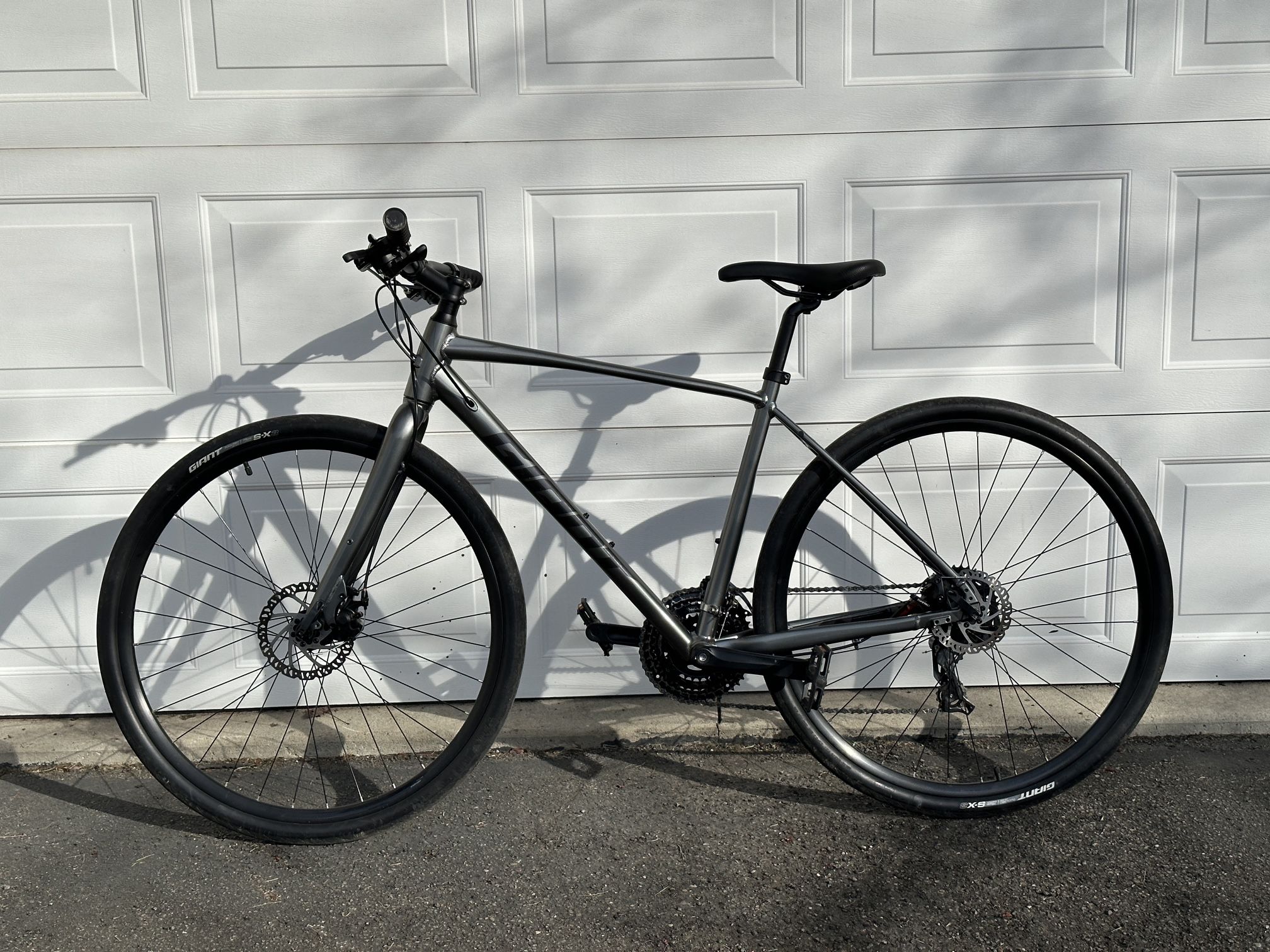 Giant Escape 3 Hybrid Bike Bicycle 2020 Disc
