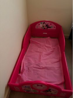 Toddler girl bed