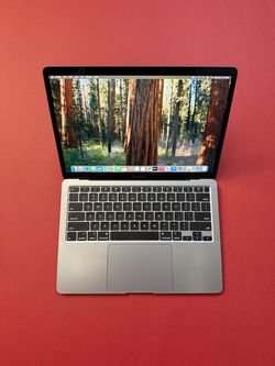 Apple MacBook Air 13-inch 2020 (Intel Core i7, 16GB RAM, 250GB SSD)