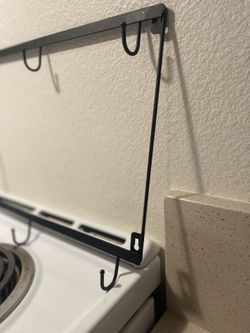 BASE METÁLICA PARA COLGAR  TAZAS