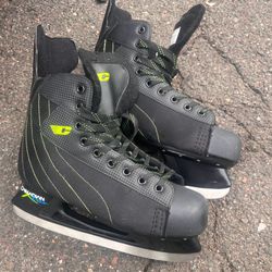 CANADIAN X-LITE HOCKEY SKATE MEN'S size 11