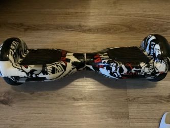 Hoverboard with Bluetoothcarrying case & charger
