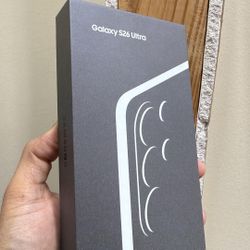 Samsung Galaxy S26 Ultra 256GB Unlocked  Brand New  