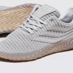 NEW Adidas Sobakov Size 6 Youth (Women's Sz 7.5) B42008