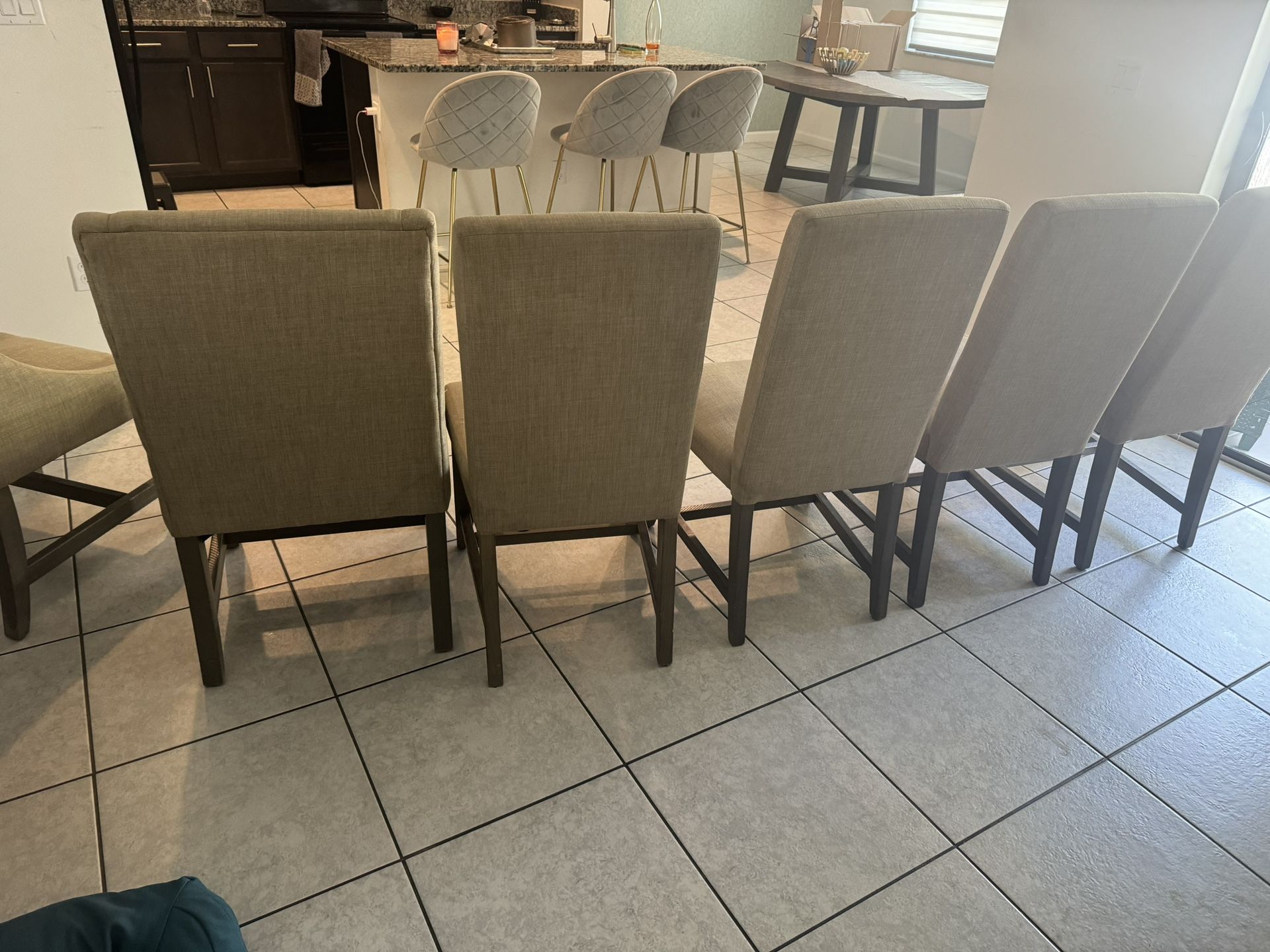 6 dining chair No Table for Sale in Pompano Beach, FL - OfferUp