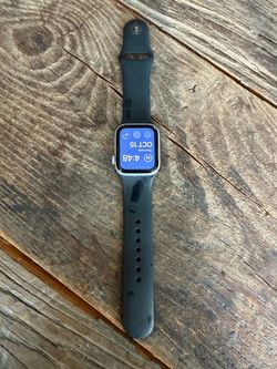 Apple Watch SE (GPS + Cellular) 40mm