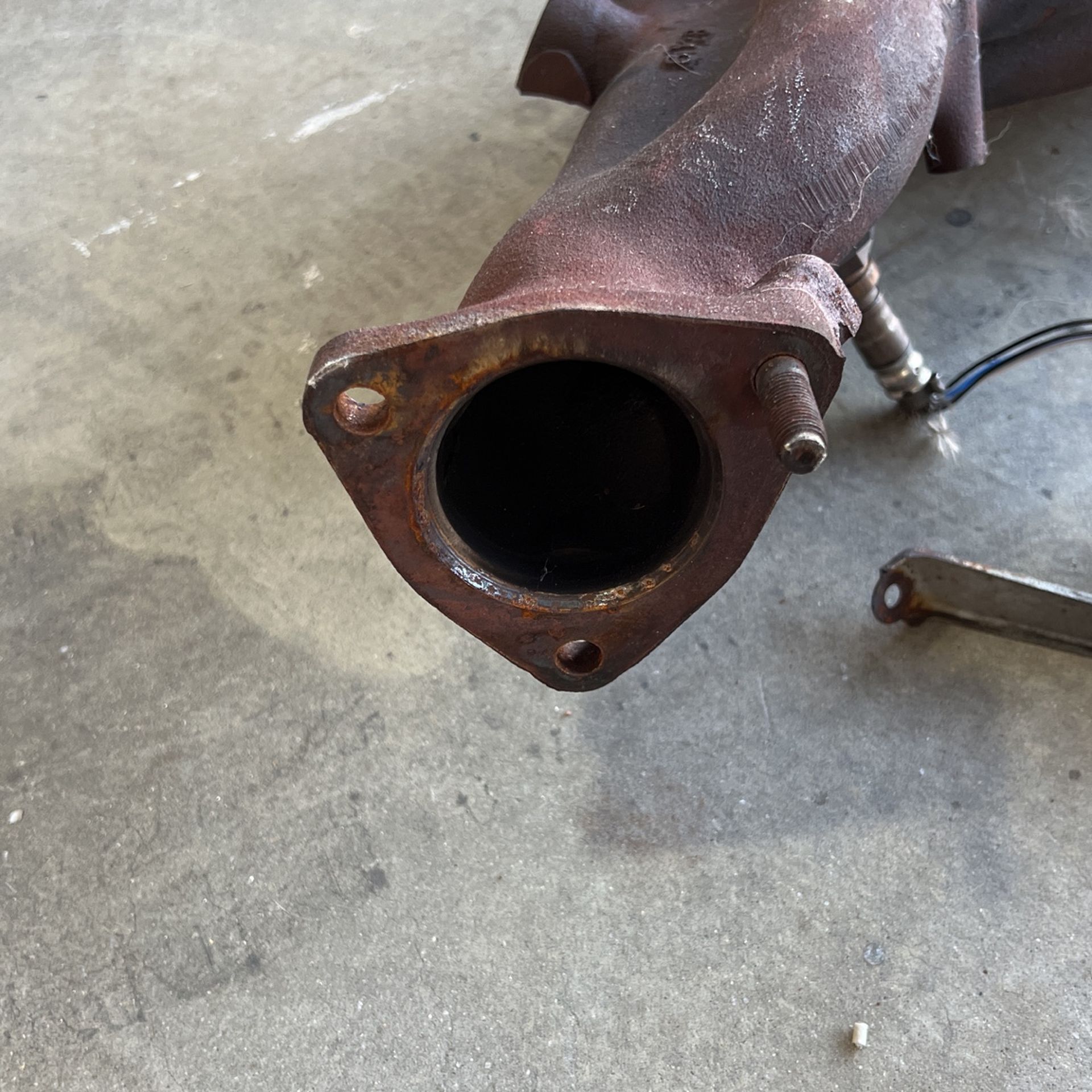 Nissan 240sx KA24DE Exhaust Manifold for Sale in Palmdale, CA