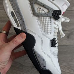 Jordan 4 Retro White Cement 2025 Size 9