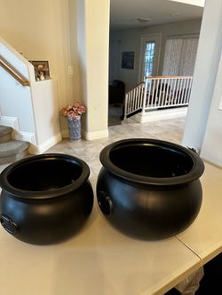 Set of 2 Black Witch Cauldrons, 13" & 11", Vintage 1987 Union Products, Halloween Decor