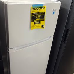 Impecca Top Freezer Refrigerator 