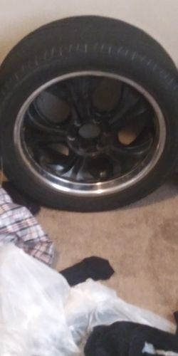 200 going today come get them 20s 6 lug rims tires still good and got a lot of life left in the tires they going go fast