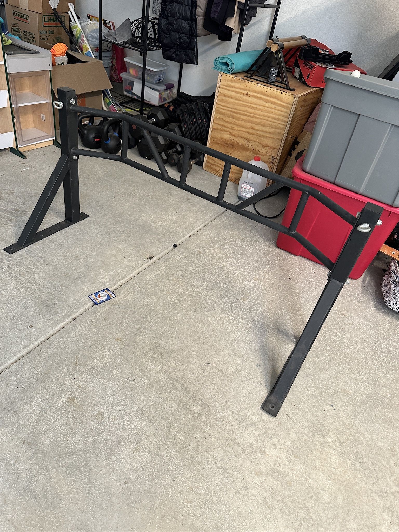 Wall Mount Pull Up Bar