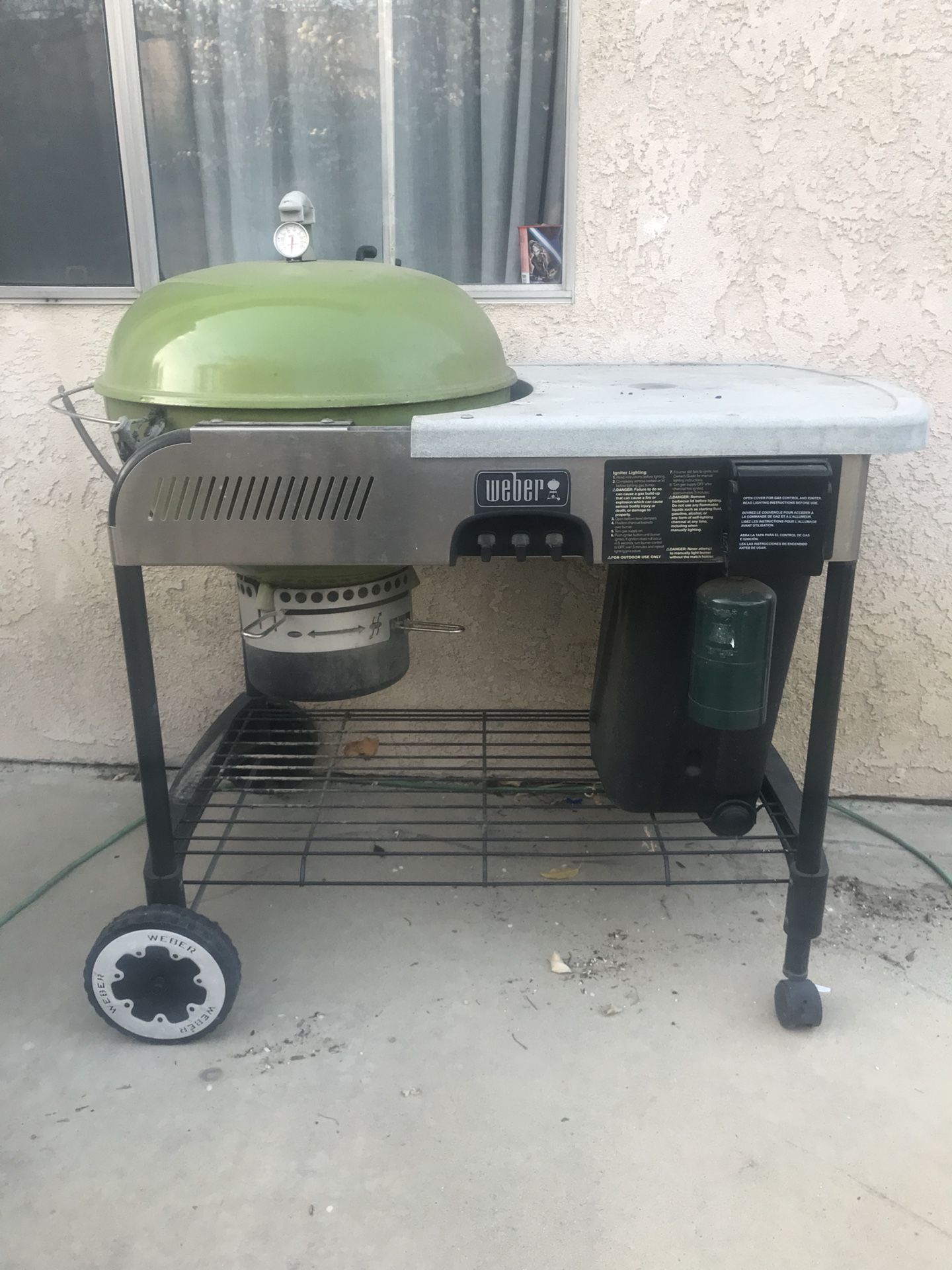 Weber Grill Performer Series