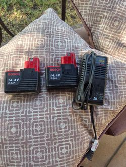2 Battery pack with charger