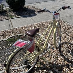 Schwinn Beach Cruiser 6 Speed-brand New