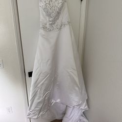 David’s Bridal Michaelangelo/T8589 Wedding Dress