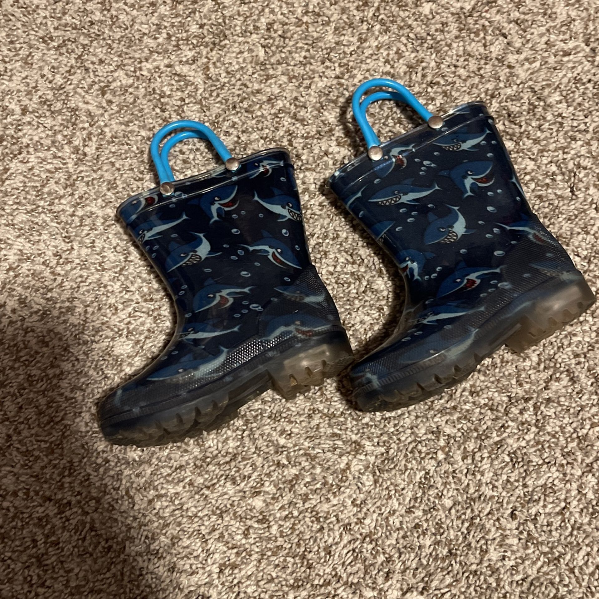 Toddler rain boots size 6