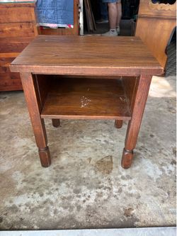 Vintage Solid Wood End Table with Shelf – Rustic Side Table / Nightstand