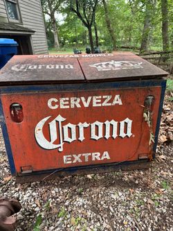 Corona Extra Metal Beer Cooler / Ice Chest