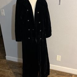 Black Velvet Gothic Long Coat